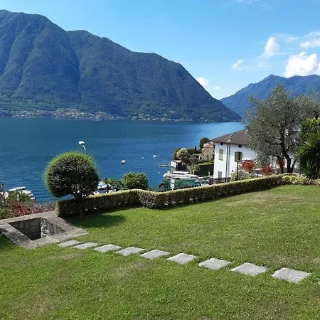 Big Apartment With Lake View And Two Bedrooms Sala Comacina Exterior photo