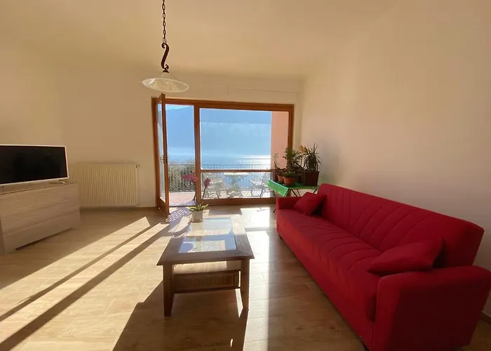 Big Apartment With Lake View And Two Bedrooms