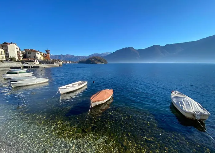 Big Apartment With Lake View And Two Bedrooms